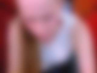 Live cam show with lumi-soft - Shaved Pussy on Dolls Live