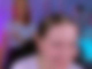 Live cam show with lumi-soft - Blue Eyes on livesuperchat.net