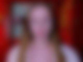 Live cam show with lumi-soft - White on livesuperchat.net