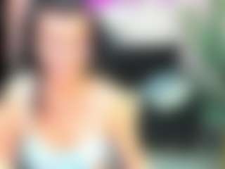 Live cam show with RikaSensual - Public MILF on camtv