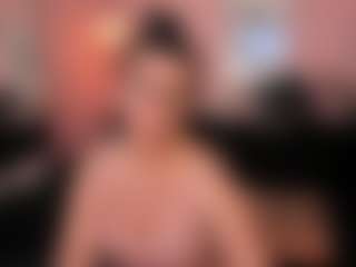 Live cam show with RikaSensual - Public Mature on mypornchat.com