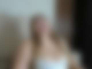 Live cam show with TiffanyMonrow - Facial on Milfs Live