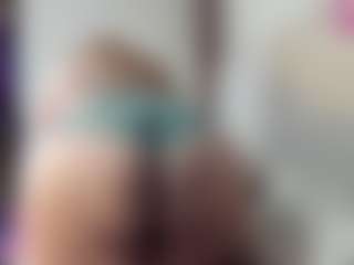 Live cam show with TiffanyMonrow - Green Eyes on AdultVida.com