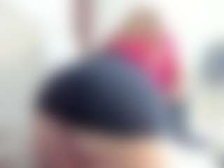 Live cam show with TiffanyMonrow - Blonde Hair on SmokeAndPoke