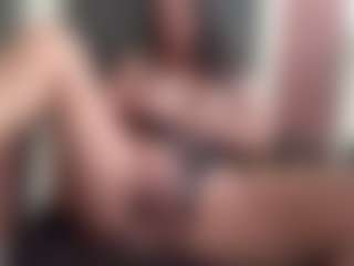 YourSquirtingFantasy's Live Sex Cam Show