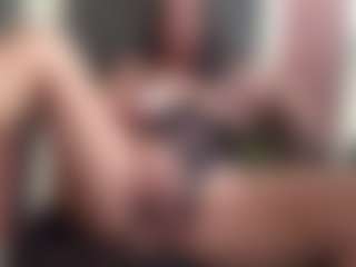 YourSquirtingFantasy's Live Sex Cam Show