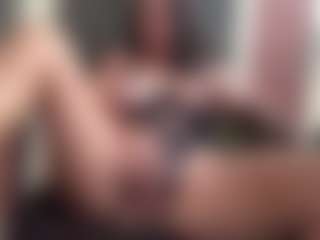 YourSquirtingFantasy's Live Sex Cam Show