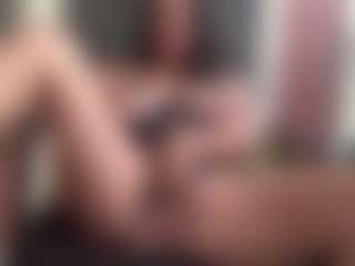 YourSquirtingFantasy's Live Sex Cam Show