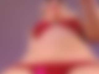 Live cam show with Betty-Ross - Facesitting on Latina Girls