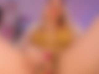 Live cam show with Betty-Ross - Mistress on Mixed Magazine Live