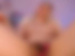 Live cam show with Betty-Ross - Blonde Hair Cum on camtv