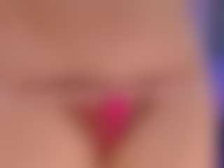 Live cam show with Betty-Ross - Hairy on CamwithHer