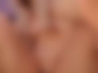 Live cam show with Betty-Ross - Domination on Milf Play