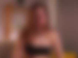 Live cam show with Mary - Raven Hair on Milfs Live