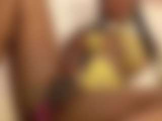 Live cam show with daniellabrown - Striptease on Camsoda