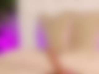 Live cam show with daniellabrown - HD Curvy on SxyPornLive