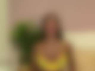 Live cam show with daniellabrown - Gray Eyes on Hubzter Live