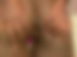 Live cam show with daniellabrown - Natural on Uber Horny