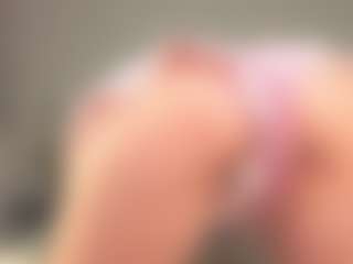 Live cam show with KarolynTijernia - Yoga on livesexfox.com