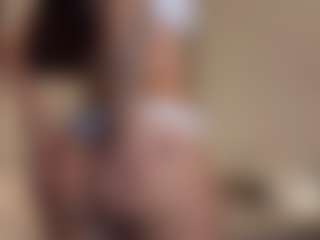 MiaVega1's Live Sex Cam Show