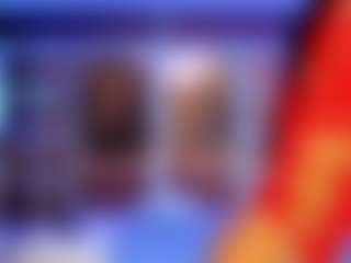 Live cam show with Vanessa - Shaved Pussy on Strip Flash - Live Sex Shows