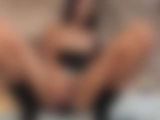 Live cam show with Vanessa - Sexy on liverealitysex.com
