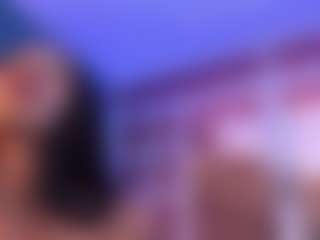 Live cam show with Vanessa - Petite Teen (18+) on makecum.org