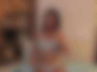 Live cam show with Vanessa - Petite on Cam Slut