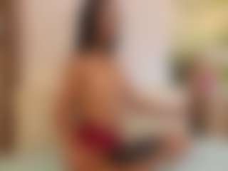 Live cam show with Vanessa - Petite on SxyPornLive
