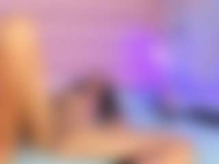 Live cam show with Vanessa - Teen (18+) on Camsoda
