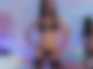 Live cam show with Vanessa - Butt Plug on Milfs Live