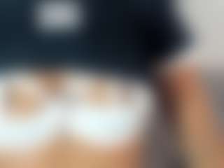 Live cam show with Barbie-Collins - Normal on Camsoda