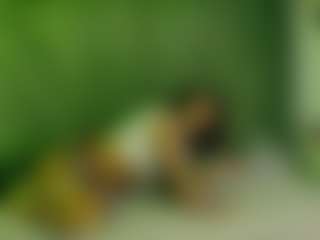 Emavallerin-os's Live Sex Cam Show