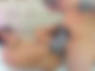 Emavallerin-os's Live Sex Cam Show