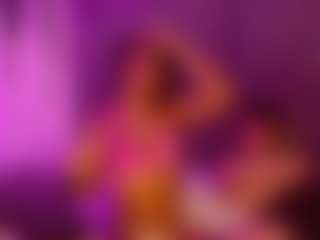Emavallerin-os's Live Sex Cam Show