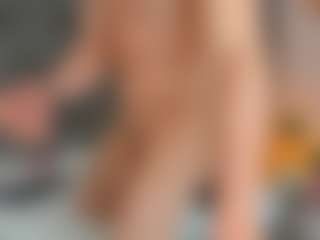 Emavallerin-os's Live Sex Cam Show