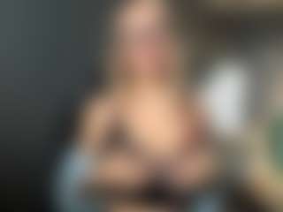Live cam show with Mila - Mature on hrnylive.com