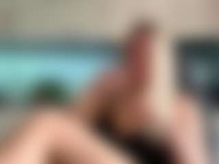 Live cam show with Mila - College Mature on Camiplay Live