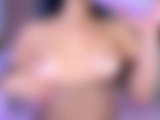 Live cam show with mia-scot - Petite on MyBangCams