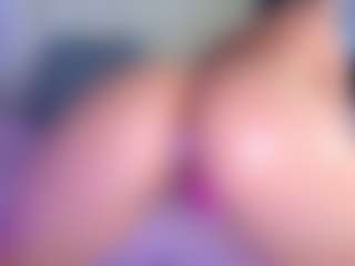Live cam show with mia-scot - Ass Bouncing on xplaylive.com