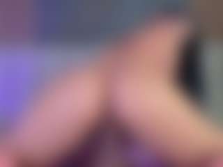 Live cam show with mia-scot - Green Eyes on Camsoda