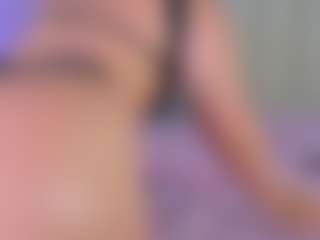 Live cam show with mia-scot - Petite on Camsoda