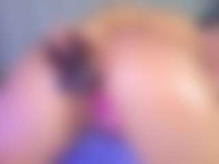 Live cam show with mia-scot - Thin on Cam Slut