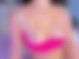 Live cam show with mia-scot - Green Eyes on TeamSkeetLive