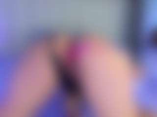 Live cam show with mia-scot - Curvy Latina on livesuperchat.net | colombia