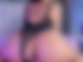Live cam show with mia-scot - Ass Bouncing on CamClone