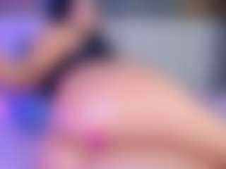 Live cam show with mia-scot - Ass Bouncing on TeamSkeetLive