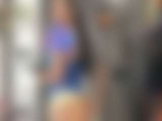 Live cam show with RebecaBlack - Smoking on xxxlivecams.org