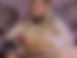 Live cam show with Stephy Moon 🌸 - Gape on MyBangCams