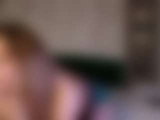 Live cam show with CharoletteArendt - Ball Sucking on Stripli.com